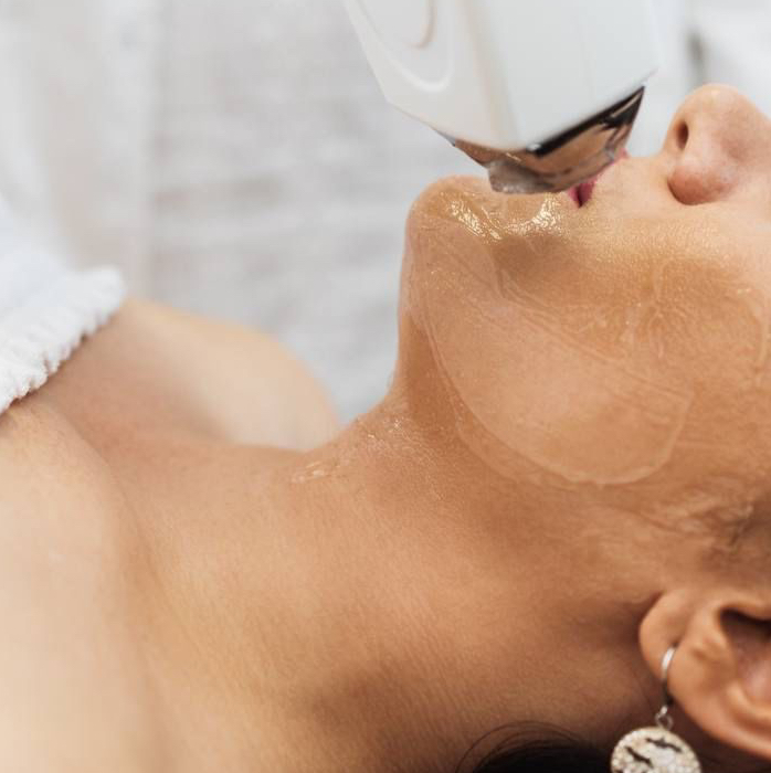 Височная часть/Бакенбарды/Щеки