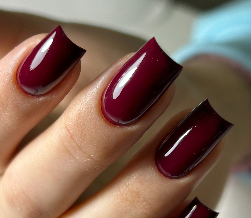 Наращивание ногтей М