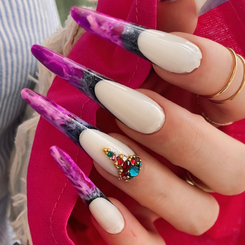 Наращивание ногтей акригелем/гелем на верхние или нижние формы. ОДНОТОН без дизайна. Готический арочный миндаль.