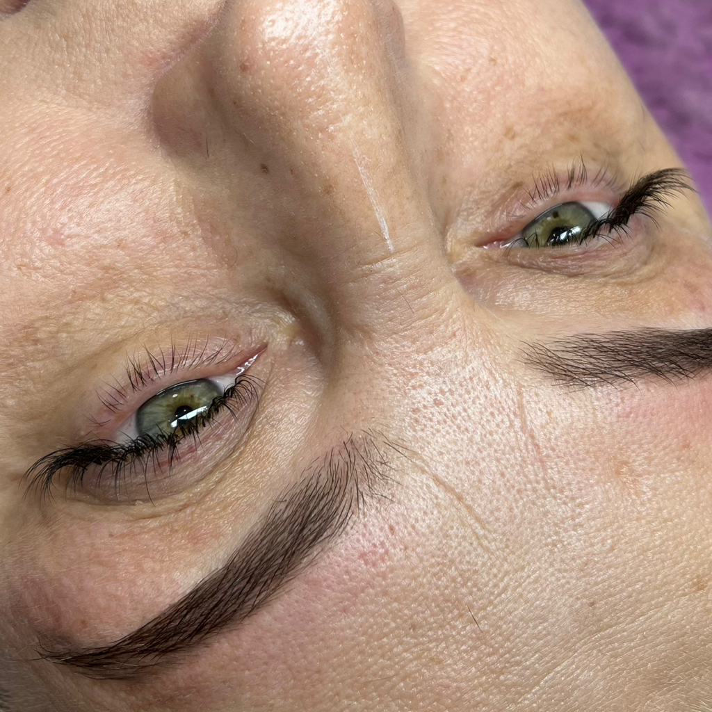 Наращивание ресниц 2D