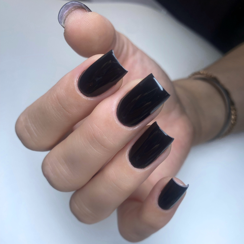 Маникюр с покрытием гель-лак