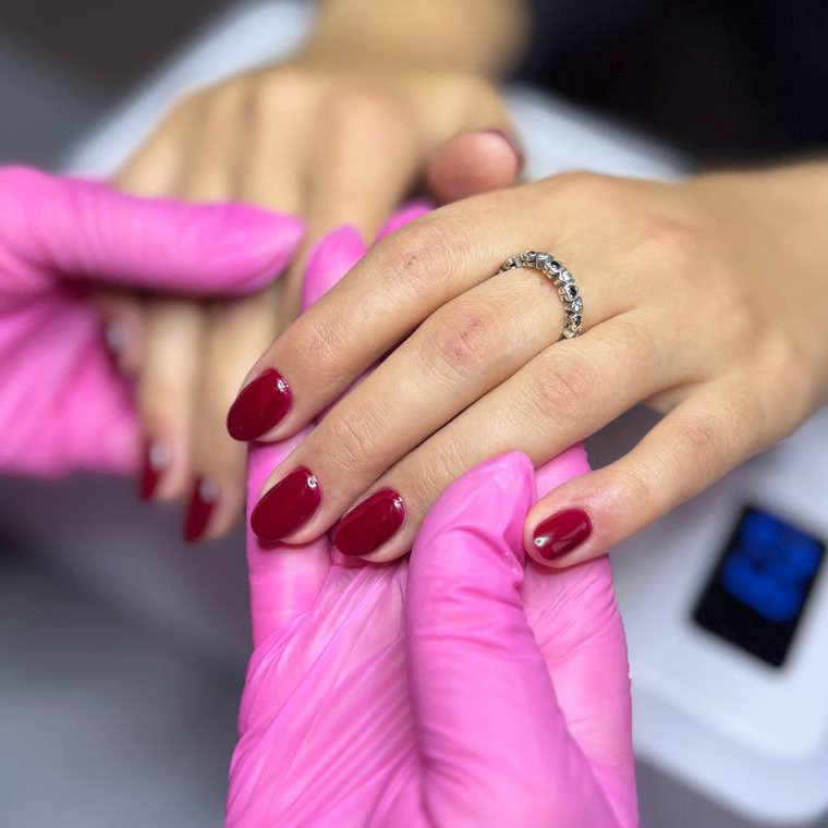 Маникюр аппаратный с покрытием гель-лак