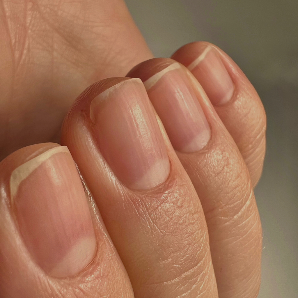 Kombinovaná, klasicka manikúra / Комбинированный, классический маникюр / Combined, classic manicure