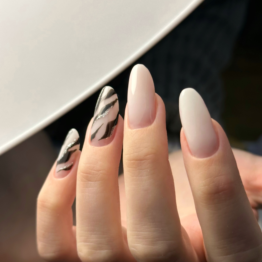 Коррекция ногтей