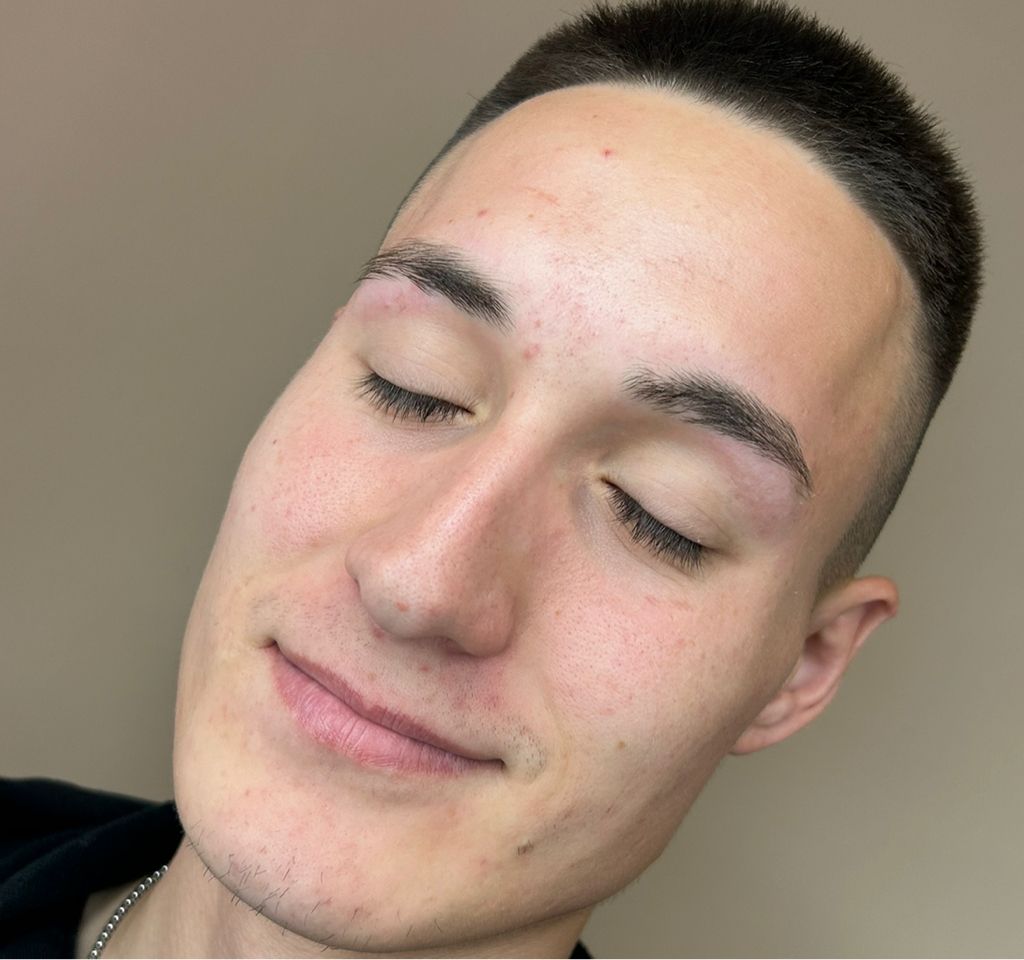 Мужская коррекция бровей