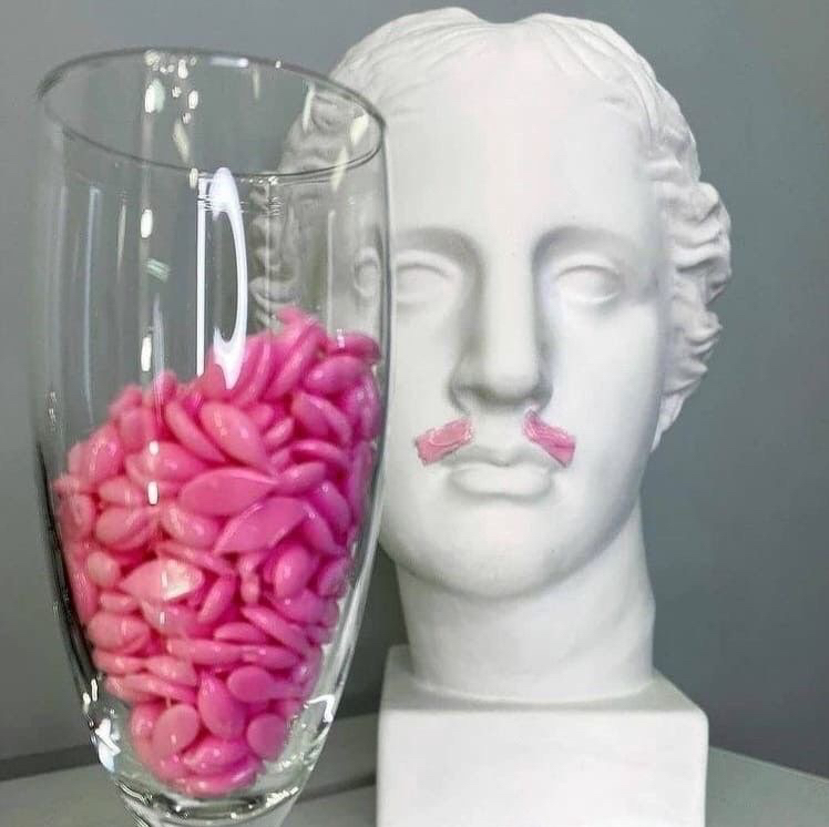 Удаление нежелательных волос на лице