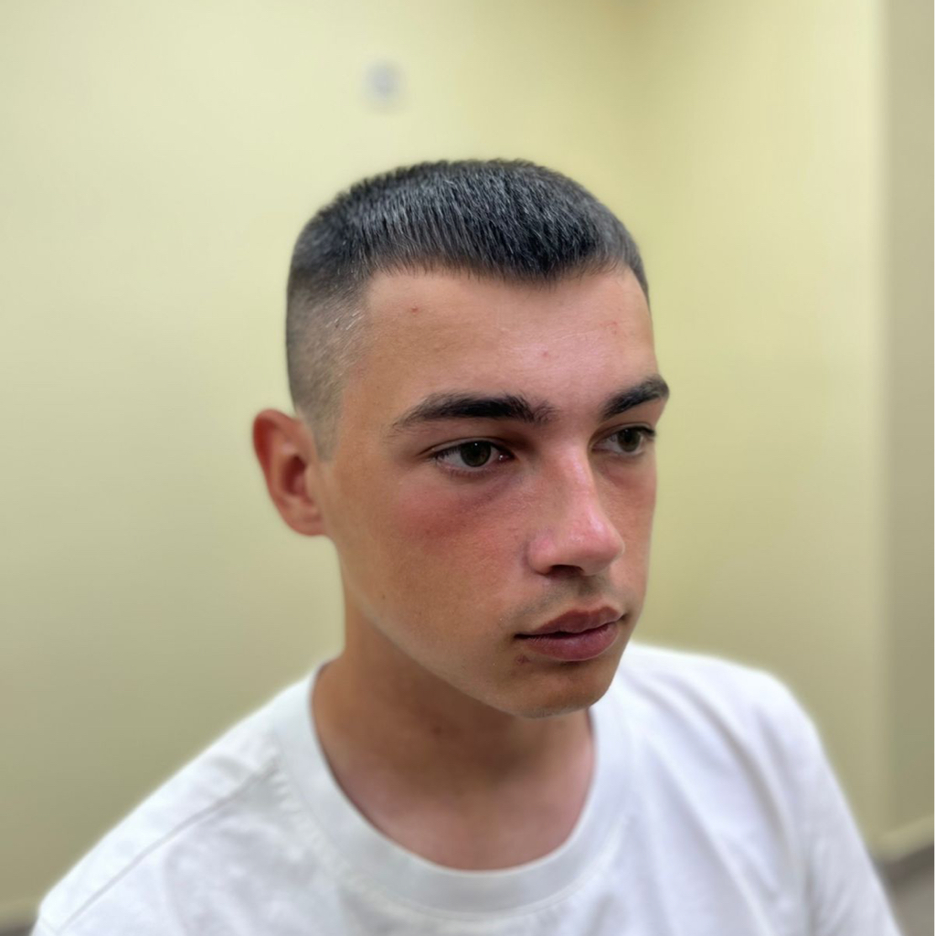 Мужская стрижка спортивная(2 насадки,без ножниц)