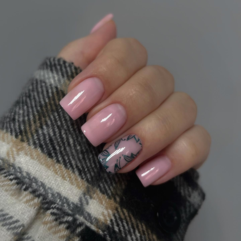 МАНИКЮР С ПОКРЫТИЕМ  (снятие, маникюр, ремонт 1-2 ногтей, укрепление гелем)