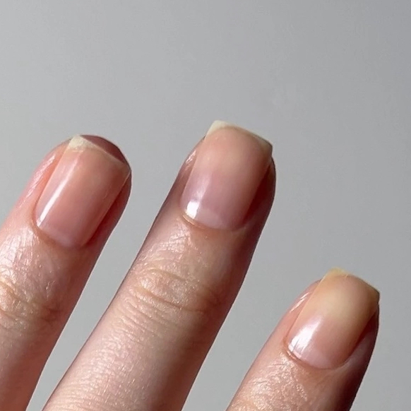 + Зеркальный блеск-уход для ногтей CHRISTINA FITZGERALD (выполняется только с услугой маникюра или педикюра)