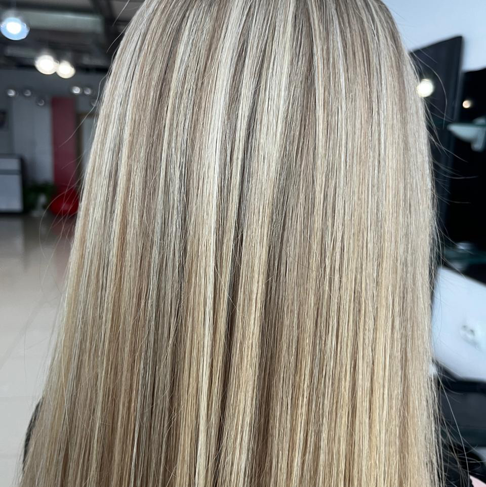 Окрашивание/тонирование по длине  КОРОТКИЕ (цена без учета красителя)