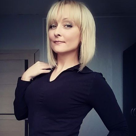 Любовь( принимает на Старых Большевиков,3в))