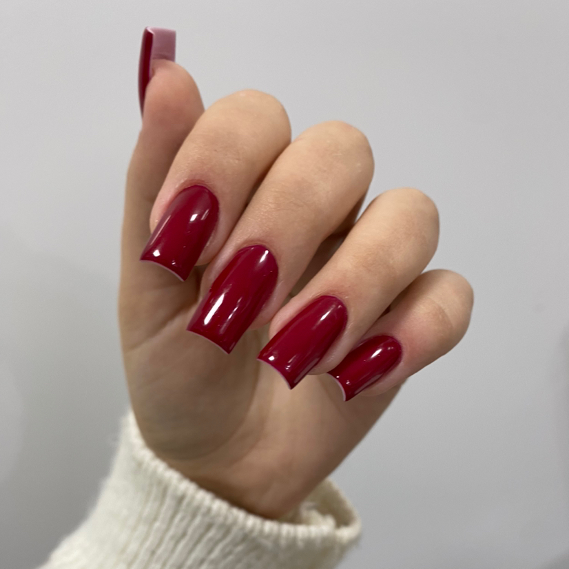 маникюр гелем однотон  (длина до 3-ки)