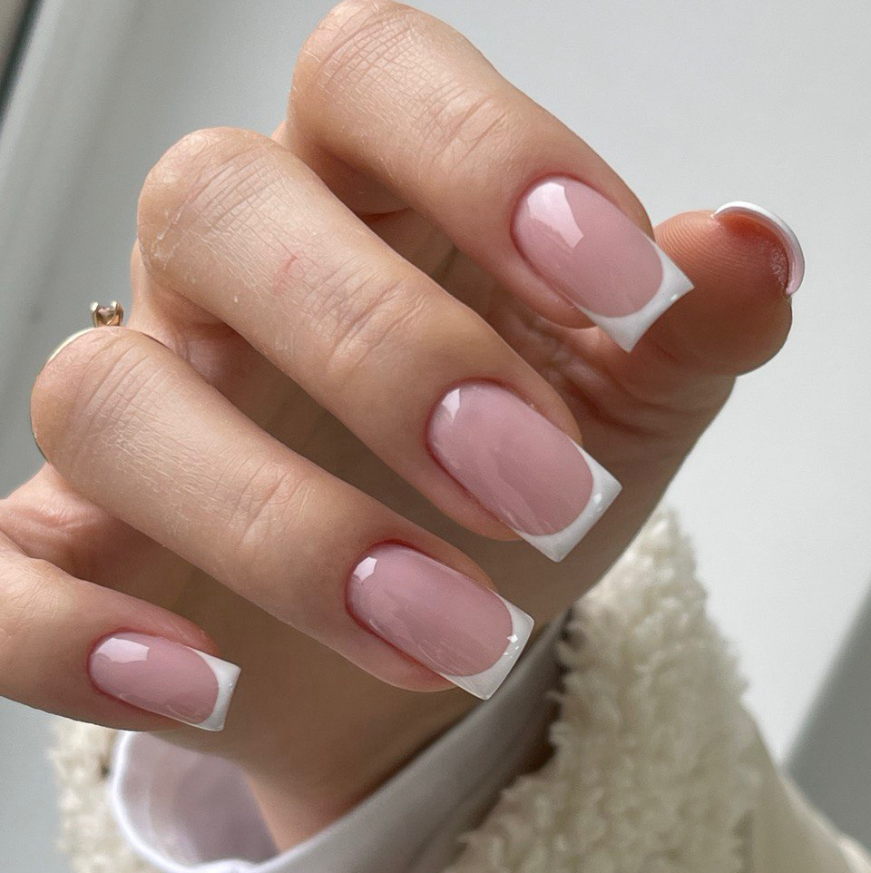 Маникюр с укреплением+ френч