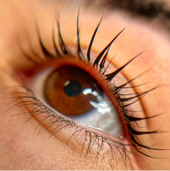 Ламинирование ресниц + окрашивание + уход МАСТЕР