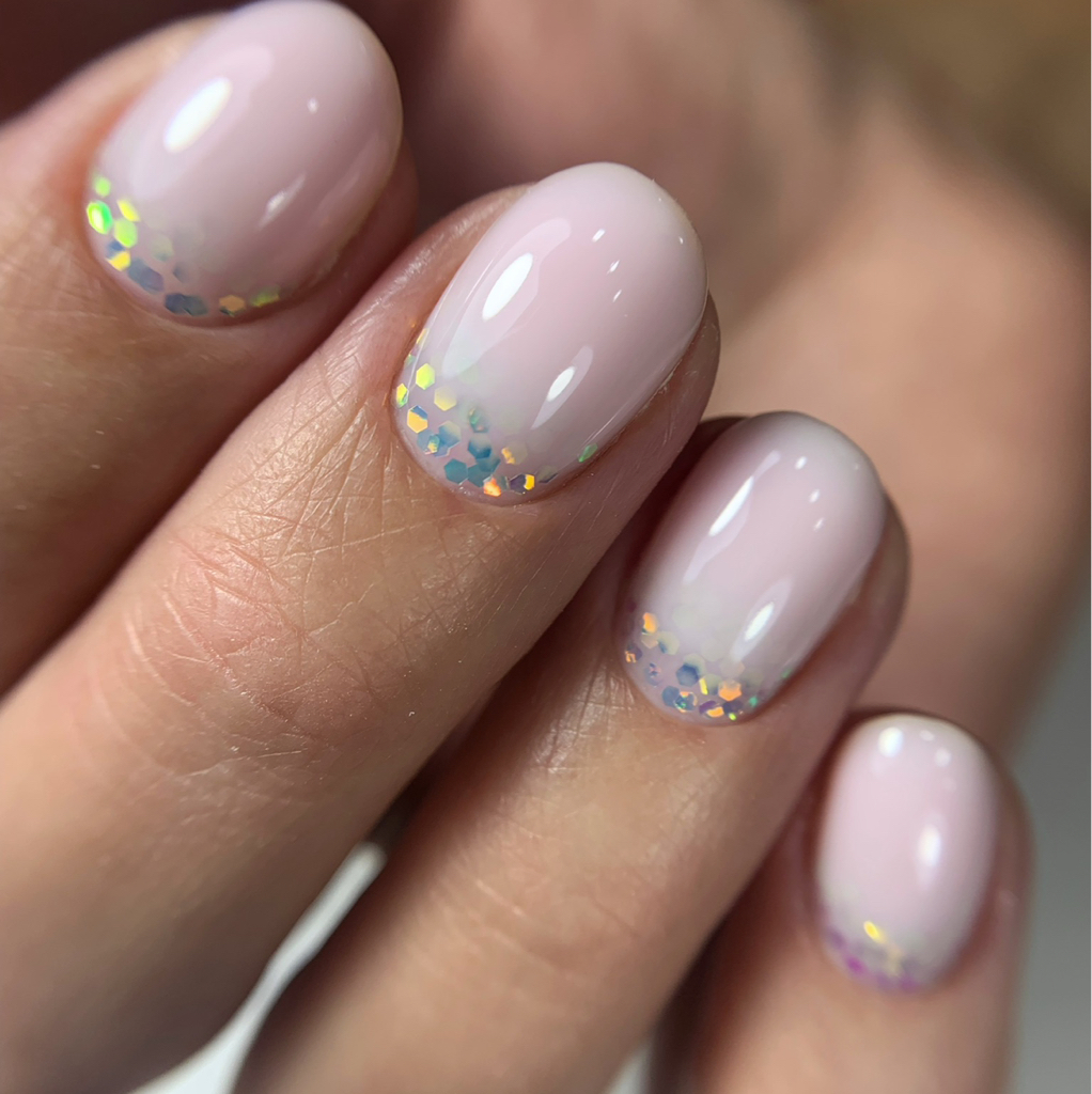 Маникюр с покрытием гель-лак