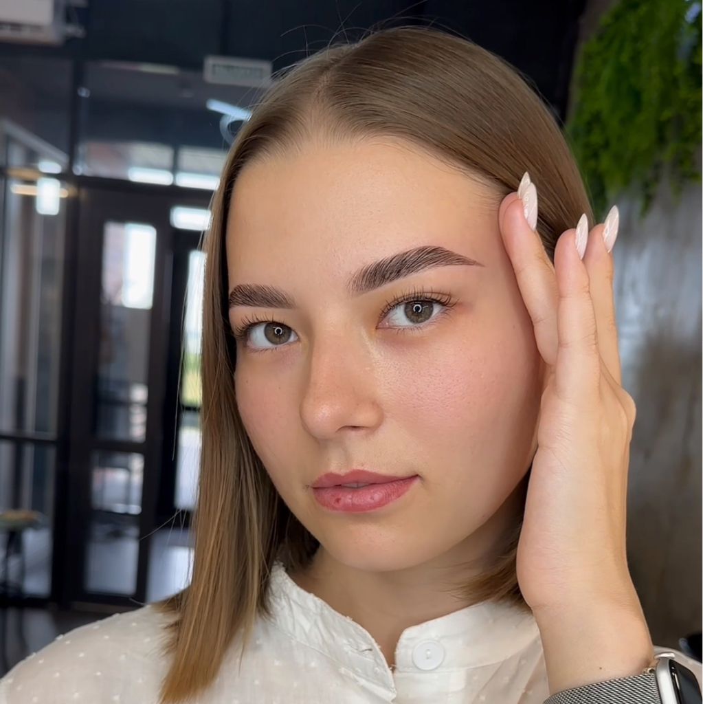 ламинирование и окрашивание нижних ресниц