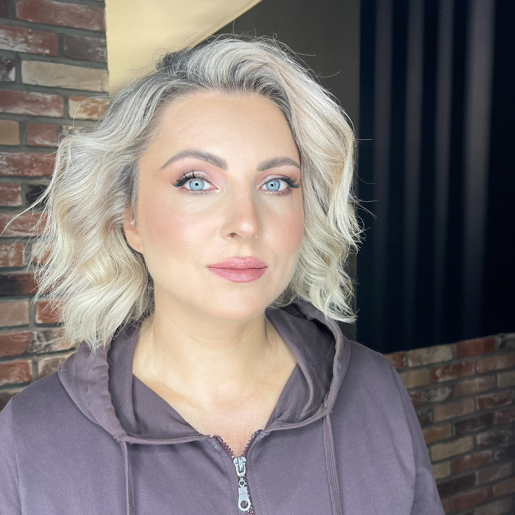 Тотал блонд корни