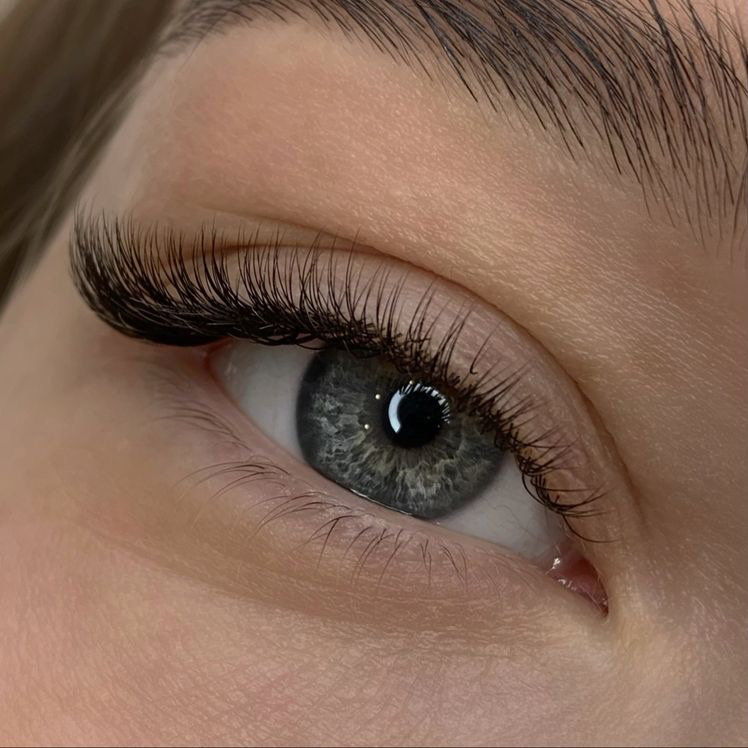 Классическое наращивание ресниц