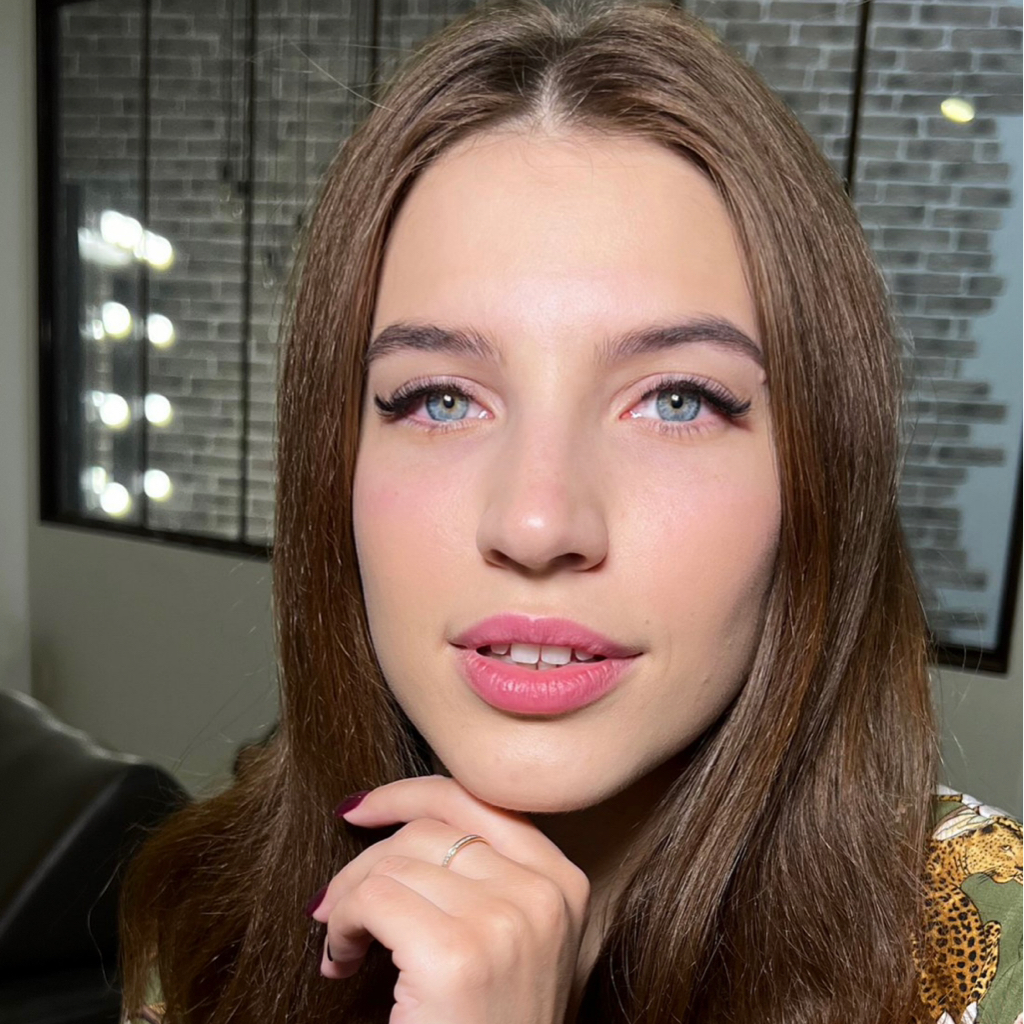 Наращивание ресниц 2D