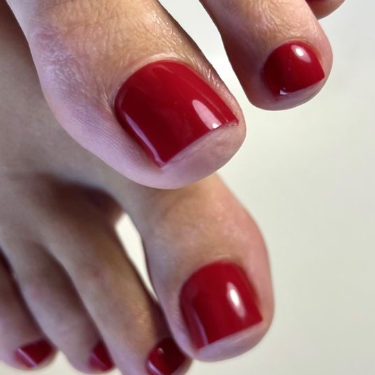 Педикюр с покрытием