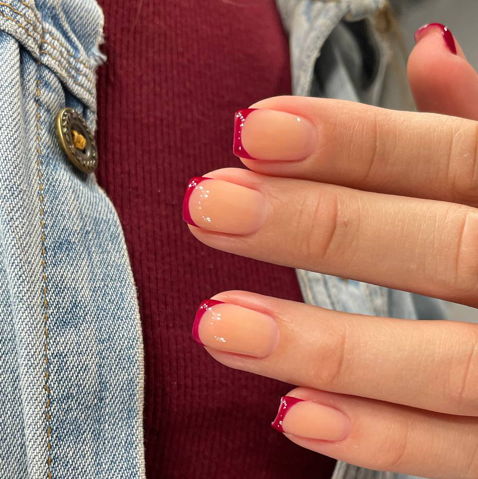 Маникюр френч