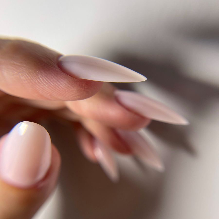 Коррекция наращённых ногтей