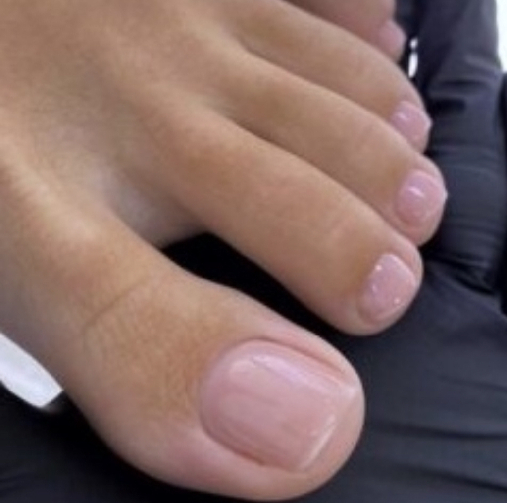 снятие гель-лака без последующего покрытия (без педикюра)