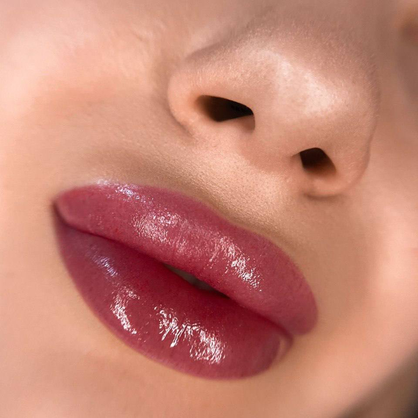 Wow комбо: губы + брови