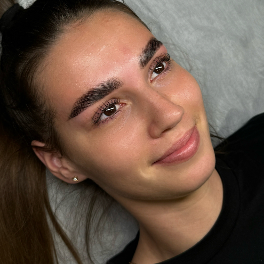 Долговременная укладка бровей ( окрашивание+коррекция+ботокс )