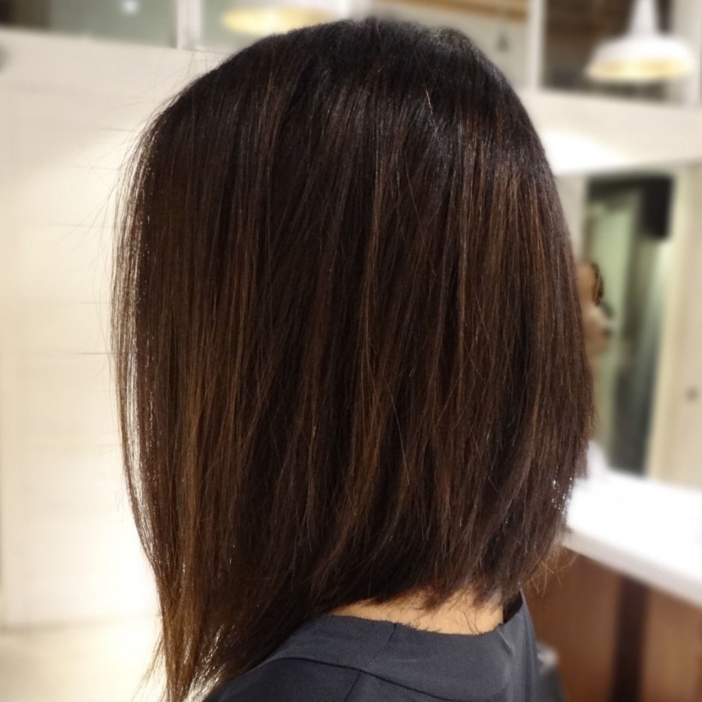 Женская стрижка (длина до плеч)