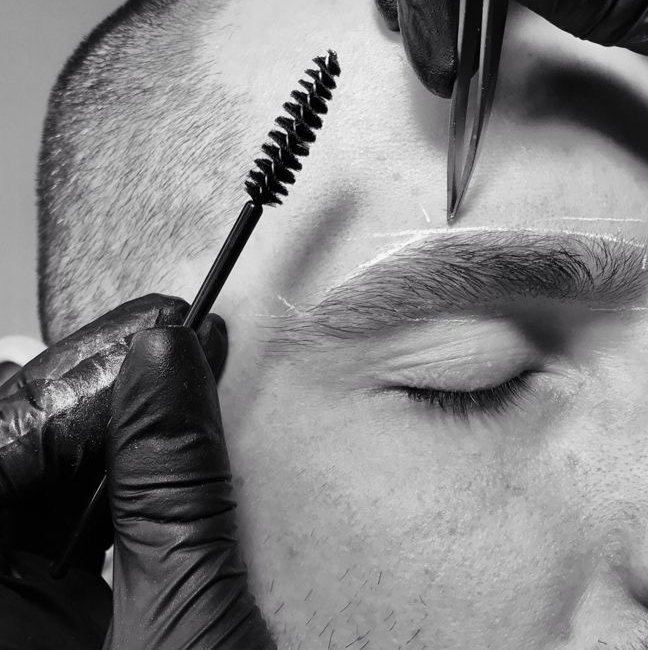 Коррекция бровей мужская