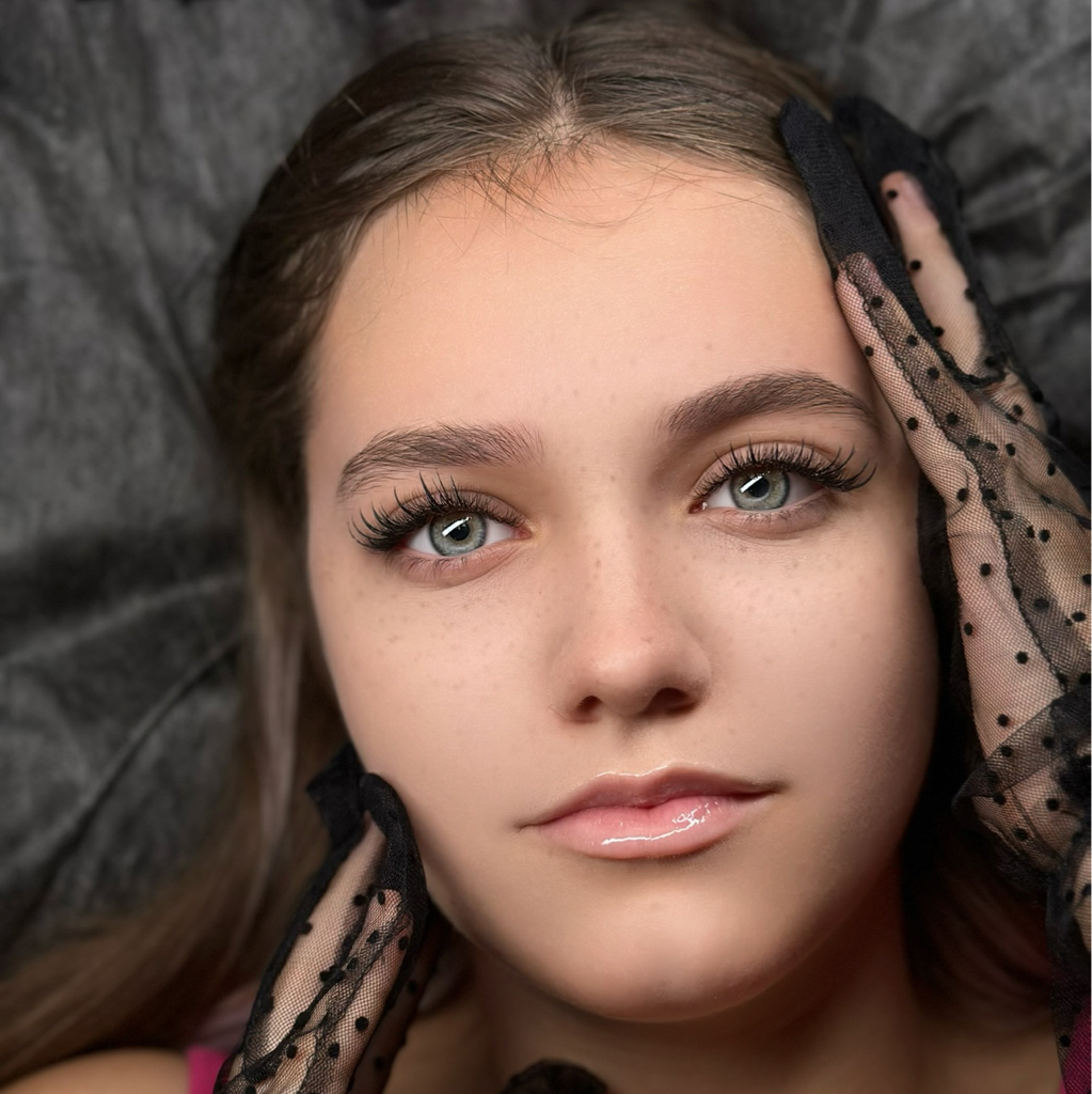 Наращивание ресниц 2/3D