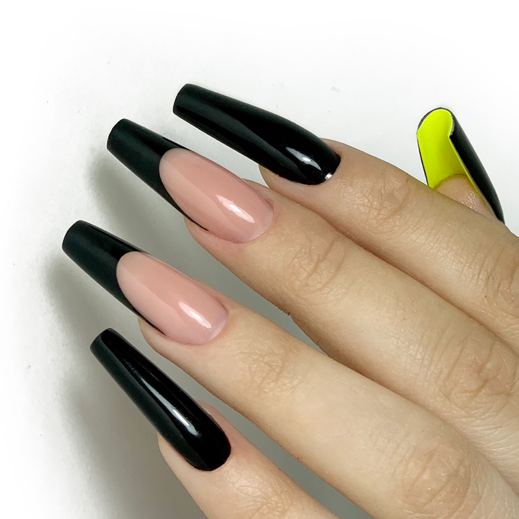 Классическое наращивание ногтей + гель-лак  (длинные ногти)  
Топ-мастер