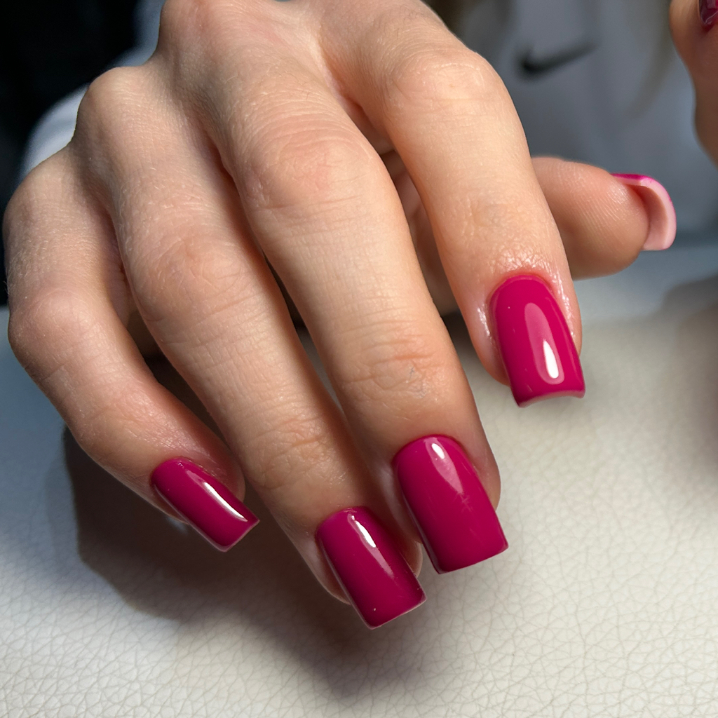 Наращивание ногтей