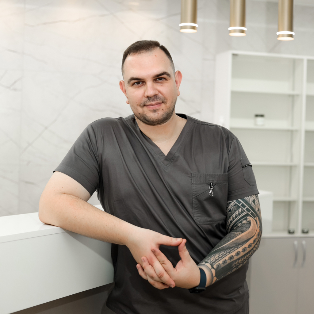 Никулин Денис