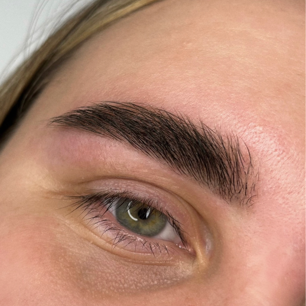 Комплекс бровей