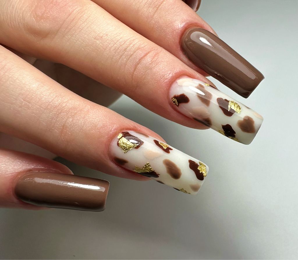 4. Салонное моделирование (наращивание) ногтей на верхних, нижних формах до 3 мм - миндаль; овал; квадрат. (Оплата наличными!)