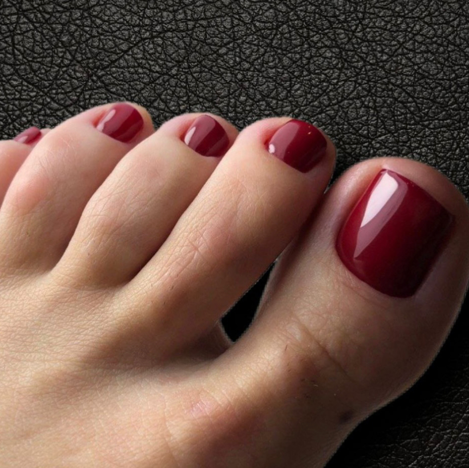 Покрытие LUXIO/EMI педикюр