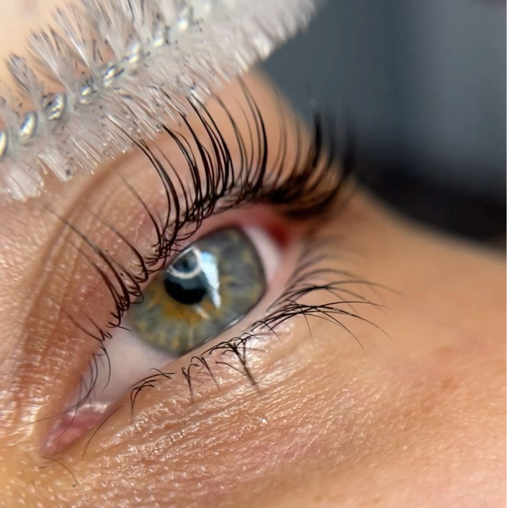 Ламинирование ресниц