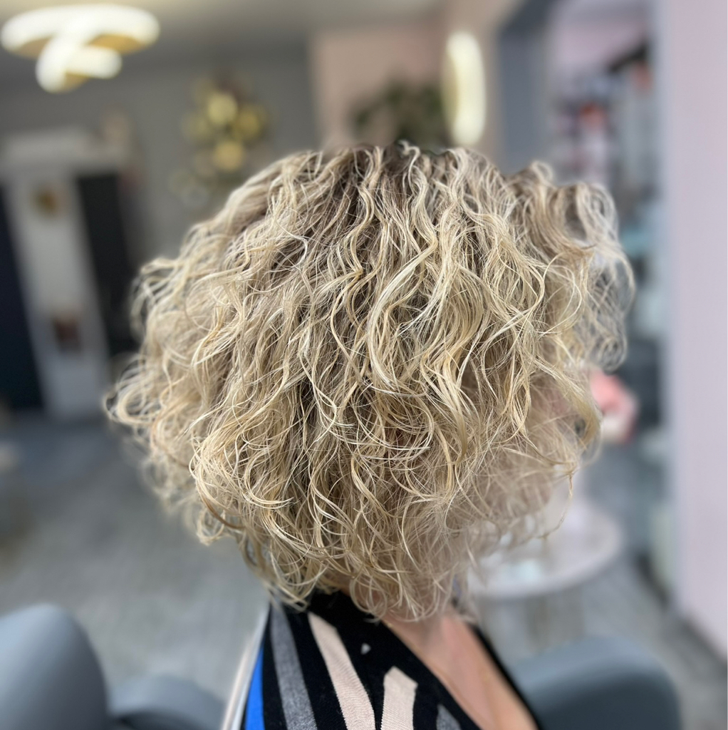 Перманентная завивка волос (Короткие волосы)