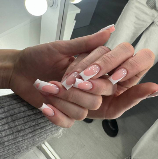 Наращивание ногтей