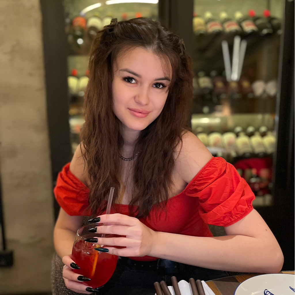 Меркулова Арина