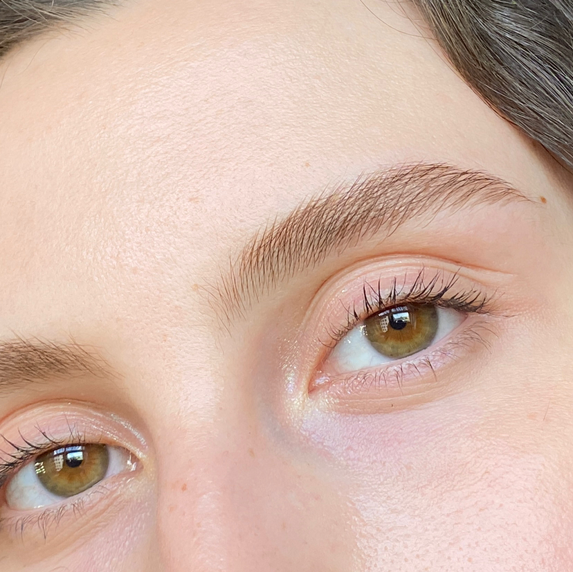 Коррекция бровей без окрашивания