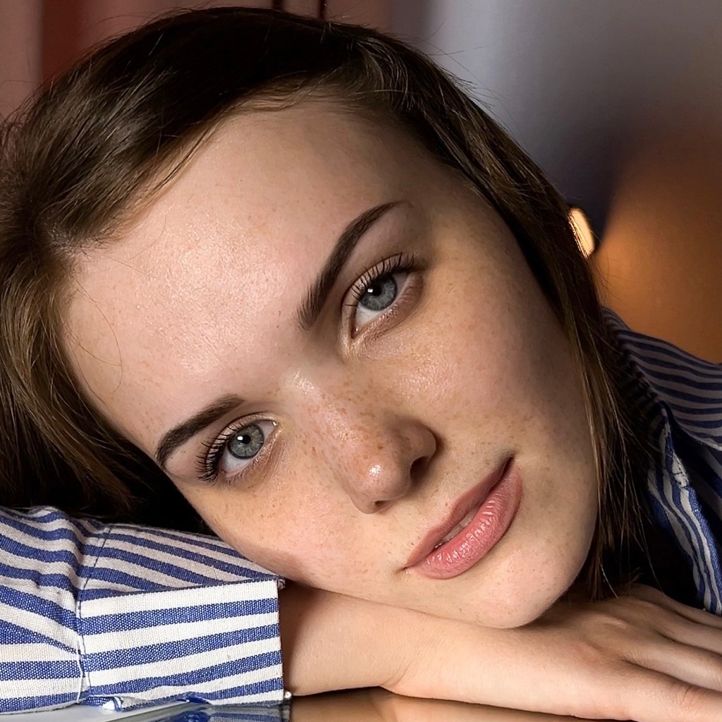 Архитектура бровей + окрашивание хной (биотатуаж)