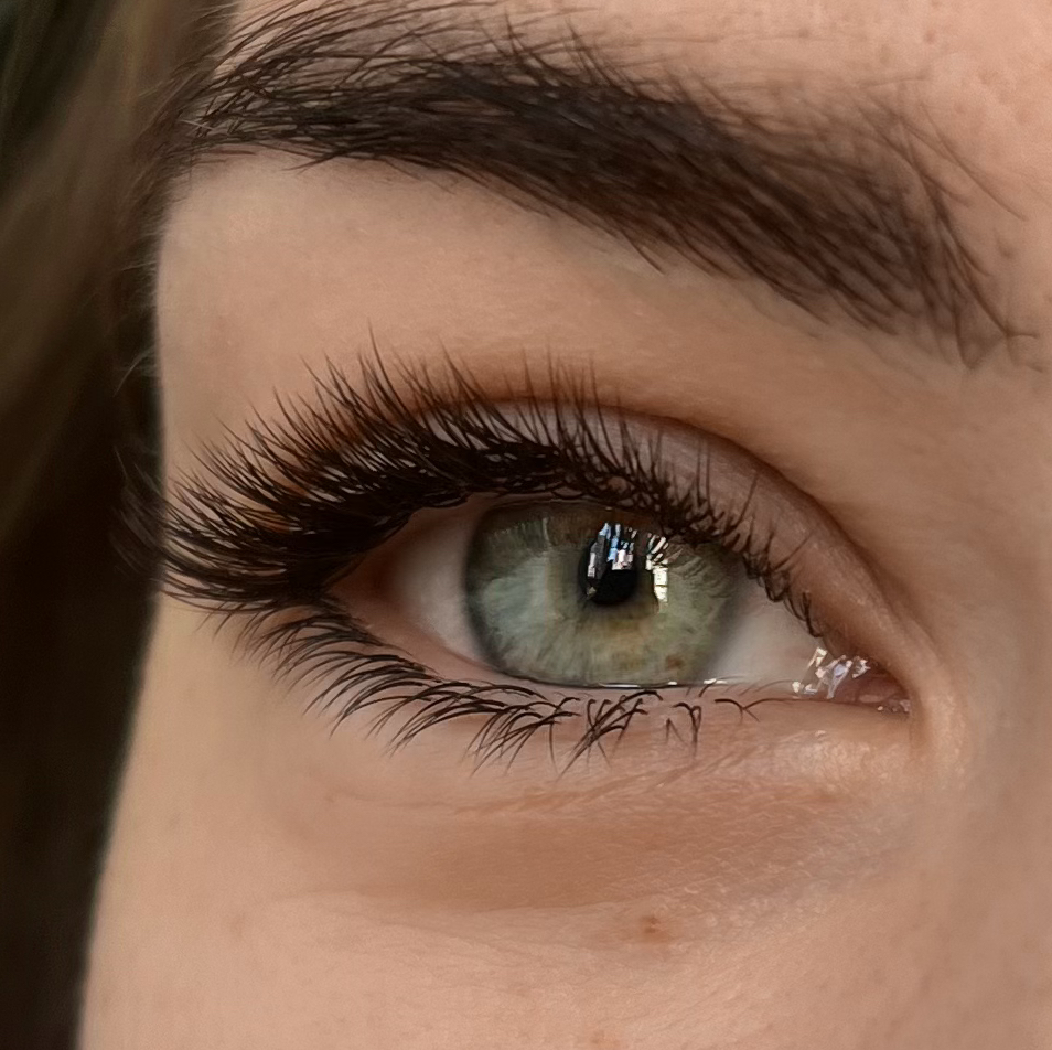 Наращивание нижних ресниц