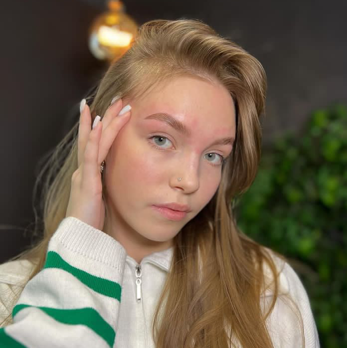 Соня бровист