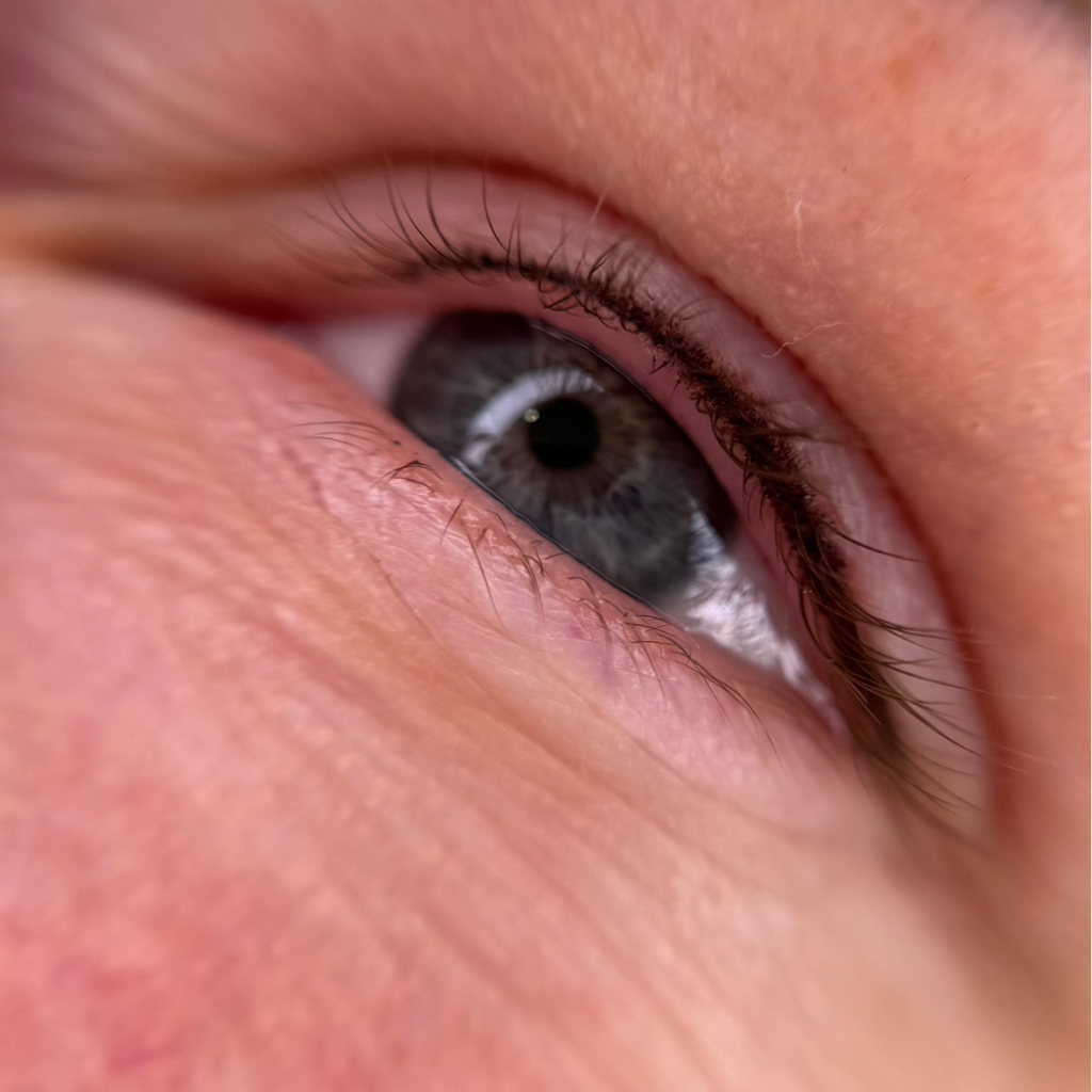 Перманентный макияж межреснички