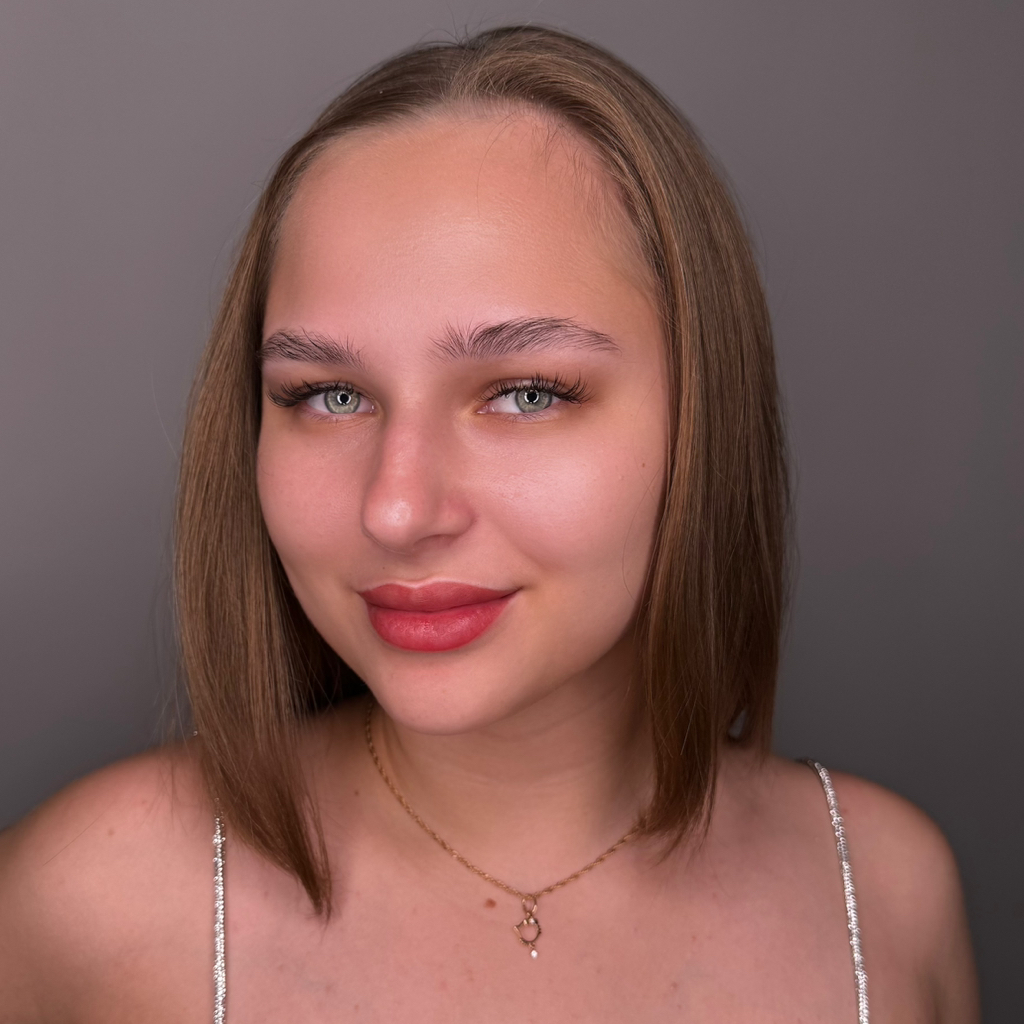 Перманентный макияж губ