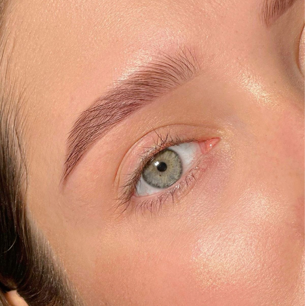 Коррекция бровей пинцет /воск