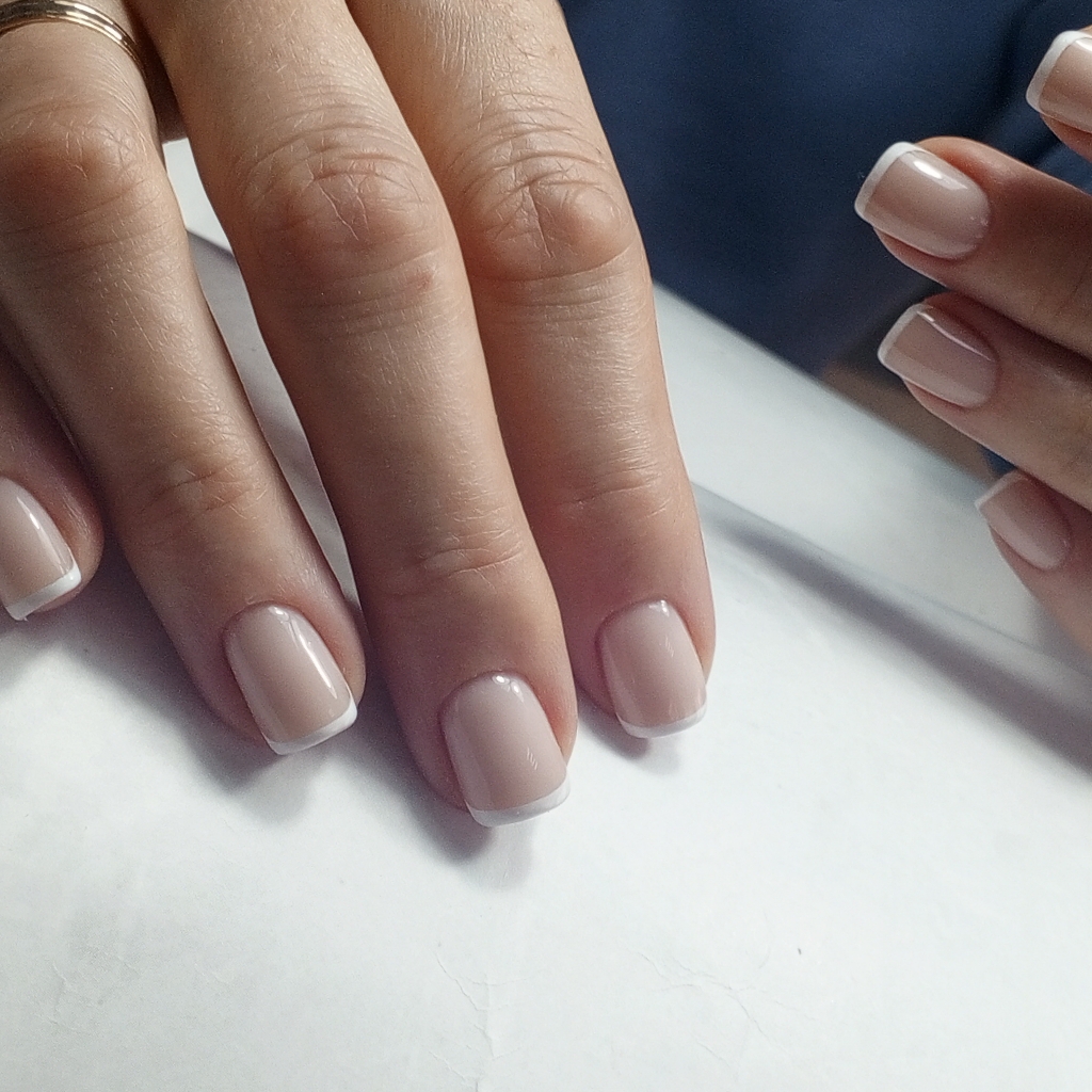 Маникюр Френч